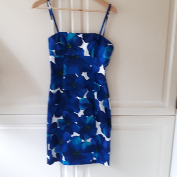 Summer Floral dress - Picture 4 of 8